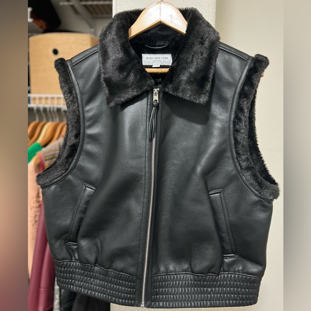 •NEW•MARC NY Jeans Black Faux Leather & Fur Vest Jacket
